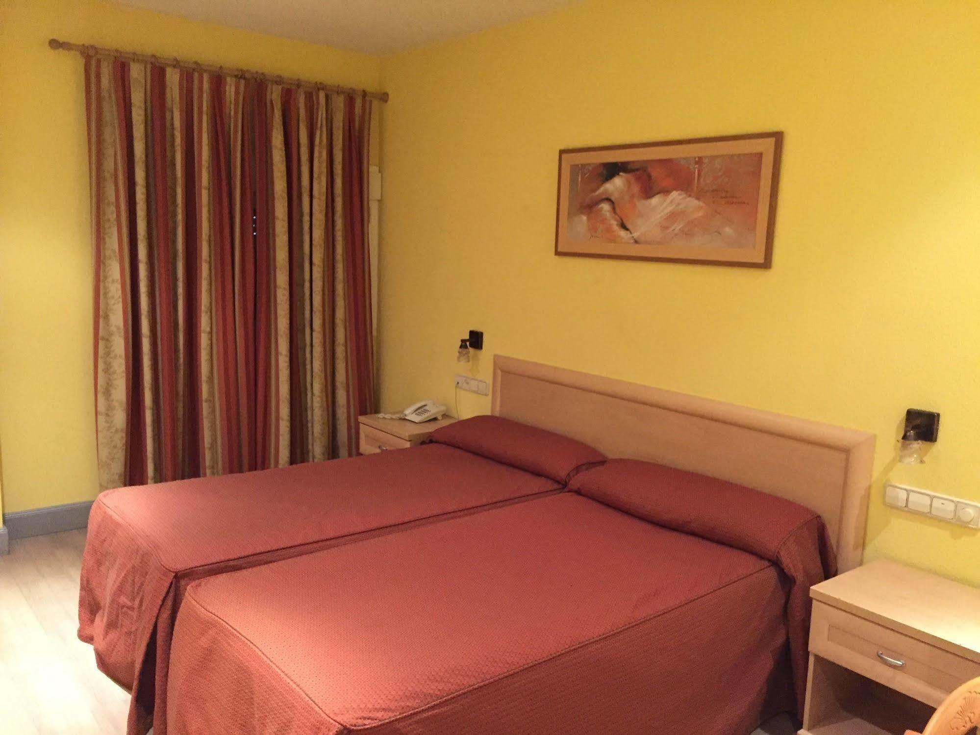 Hotel La Union Humanes de Madrid Eksteriør billede