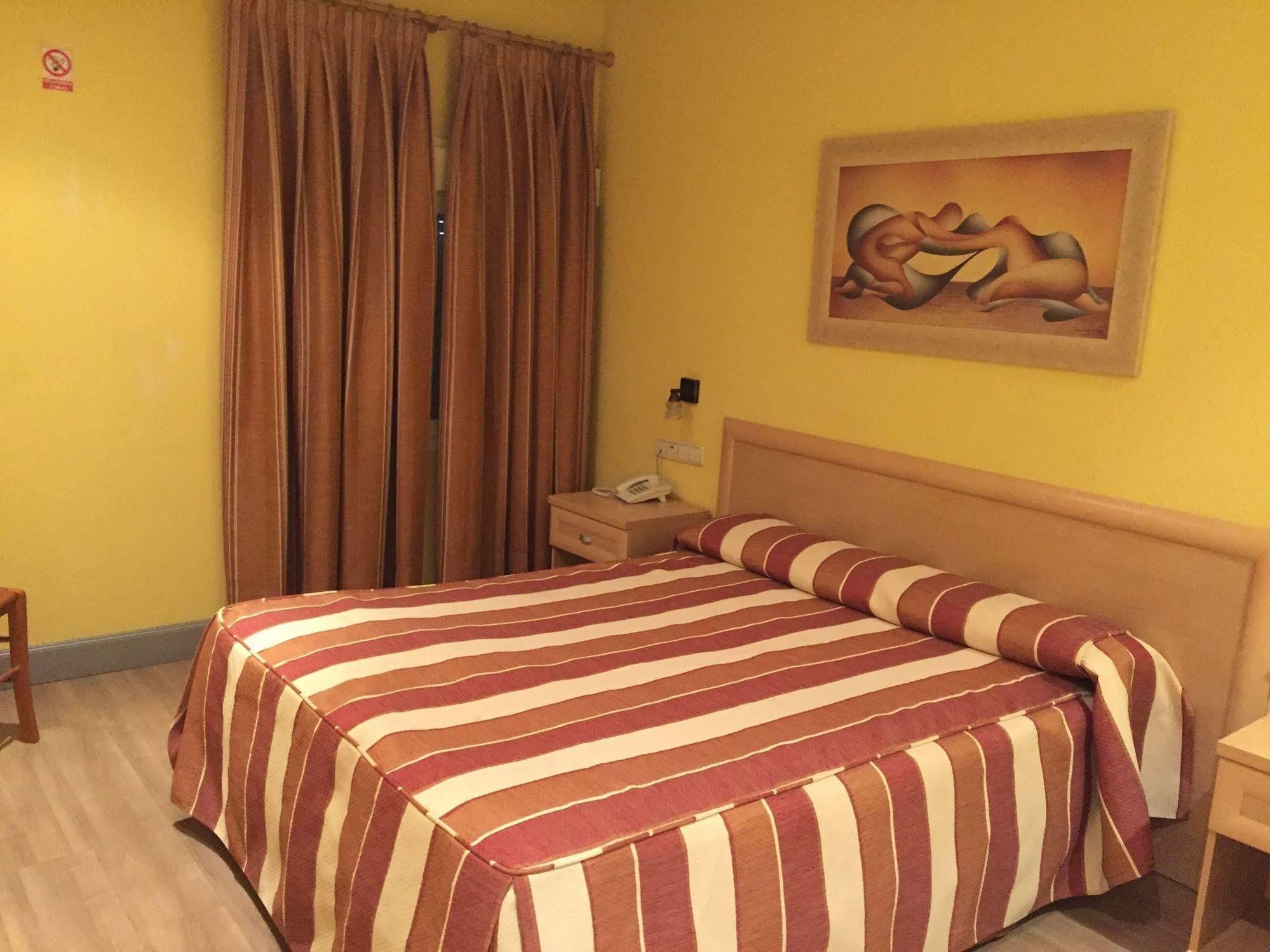 Hotel La Union Humanes de Madrid Eksteriør billede