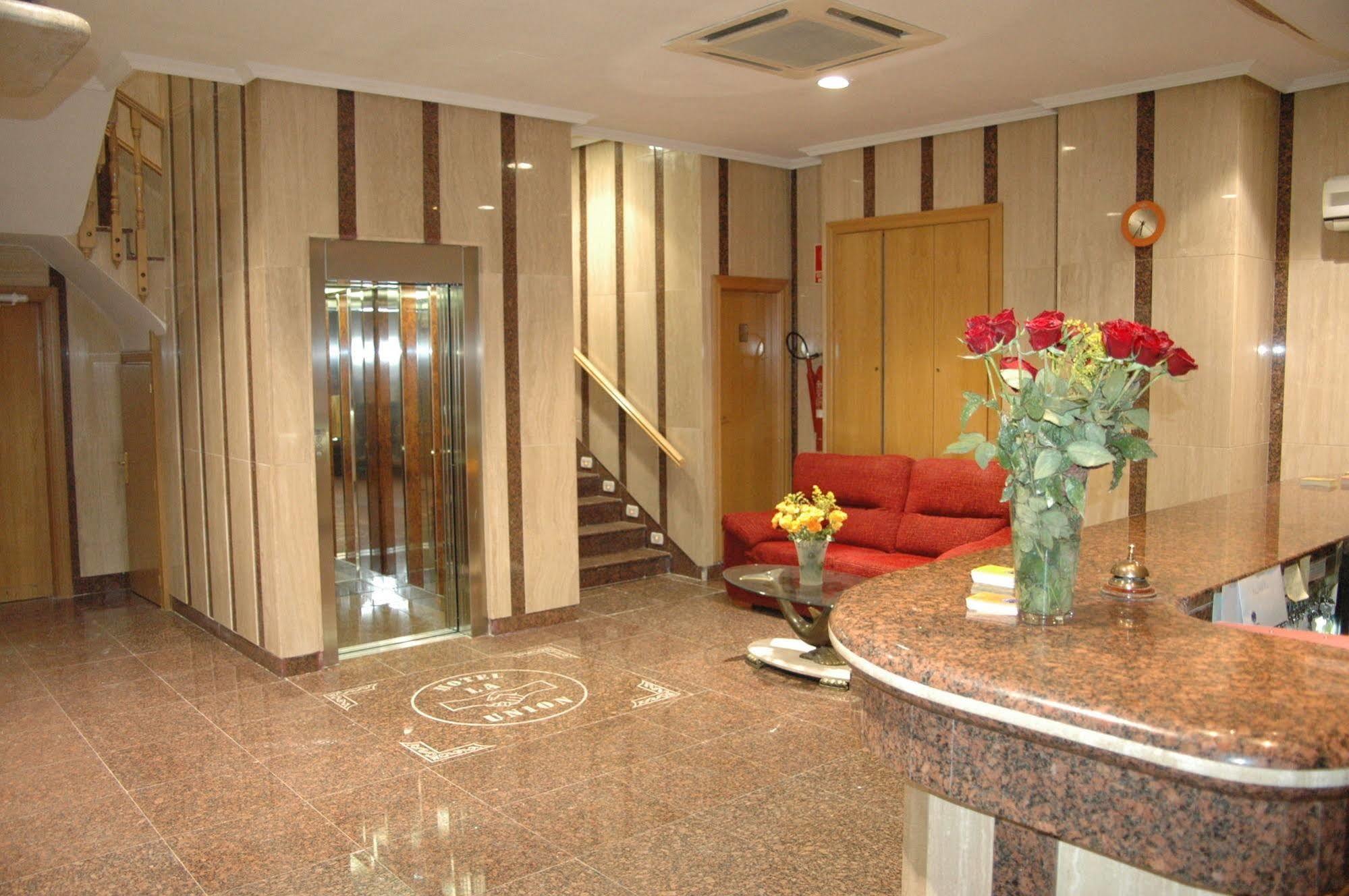 Hotel La Union Humanes de Madrid Eksteriør billede